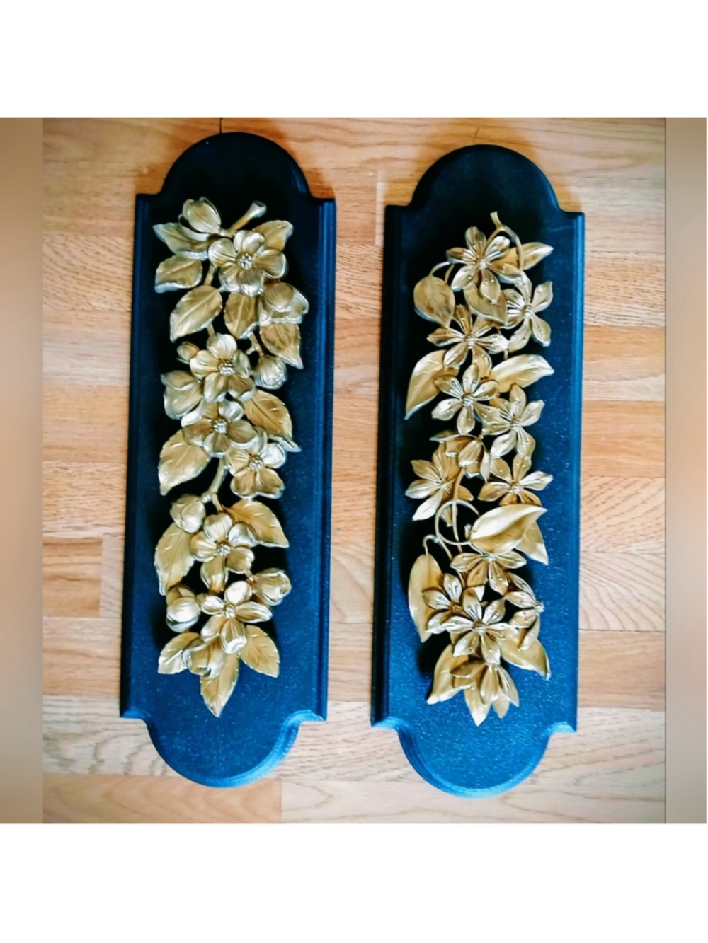 Vintage MCM Syroco Set of wall plaques Black back ground Gold Floral